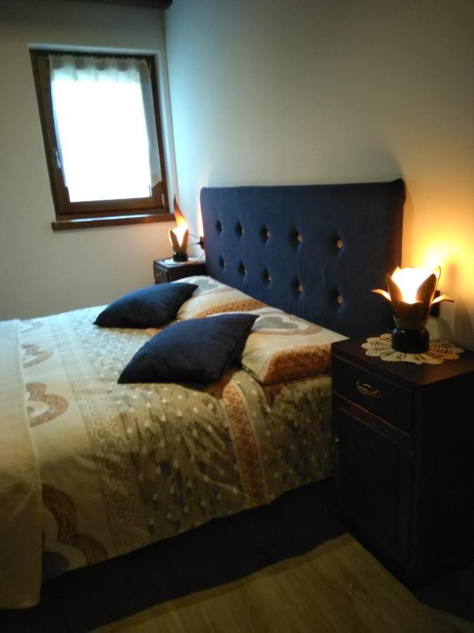 Durmi E Insumiasci Bed & Breakfast Forni Avoltri Bagian luar foto